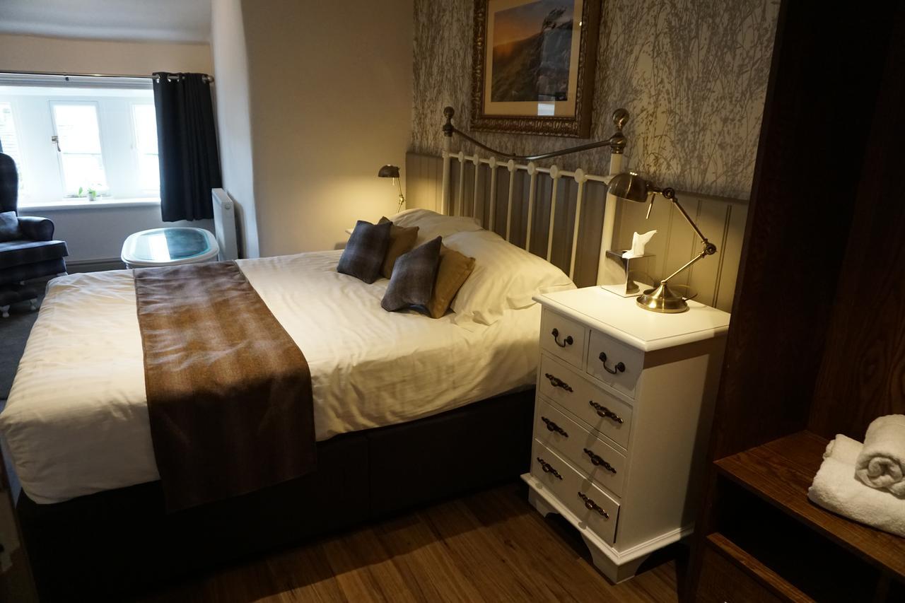 The Game Cock Inn Austwick Экстерьер фото