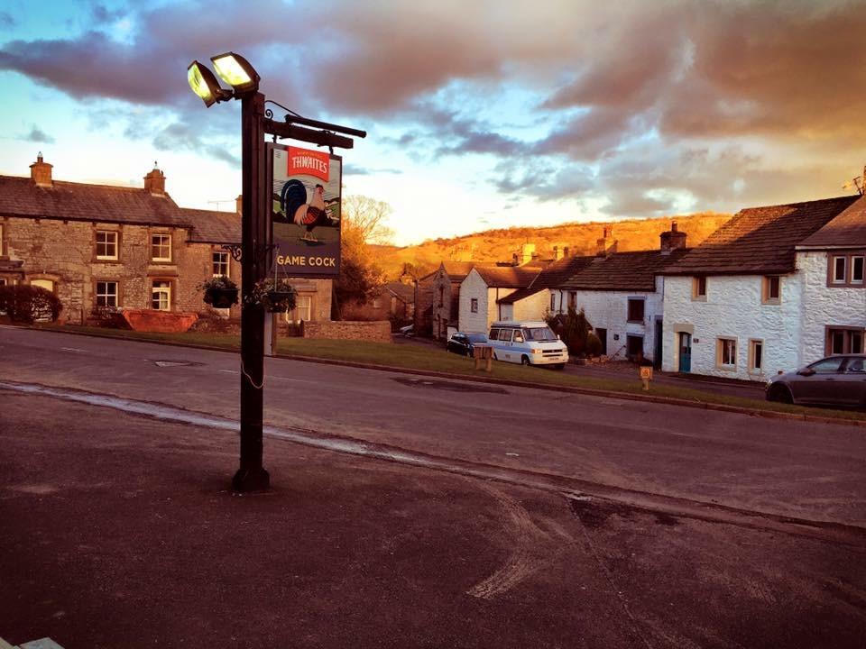 The Game Cock Inn Austwick Экстерьер фото