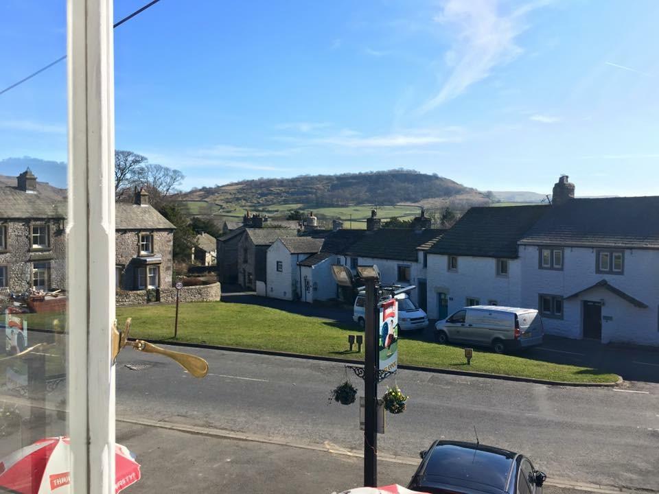 The Game Cock Inn Austwick Экстерьер фото